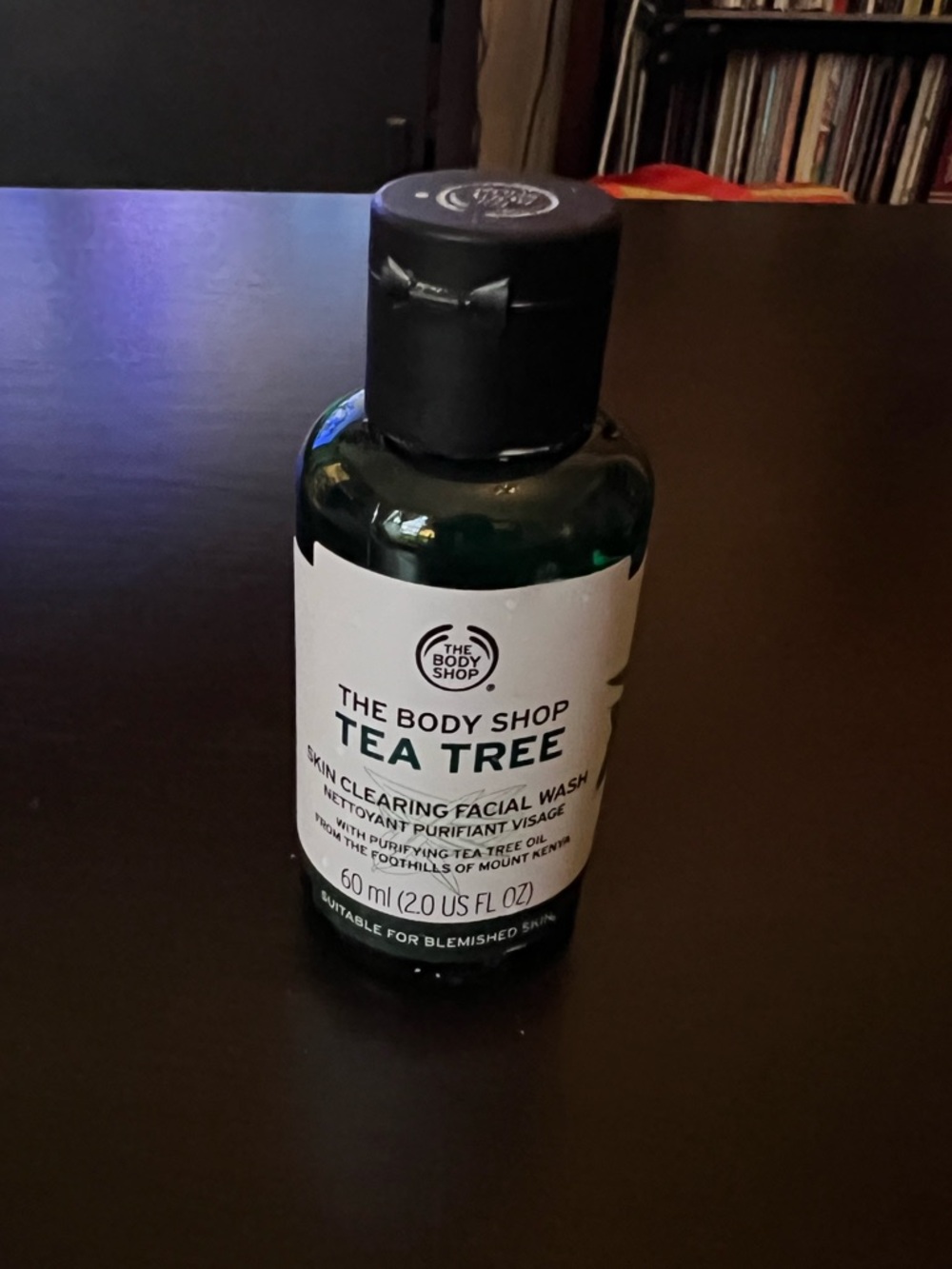 The Body Shop Tea Tree Skin Clearing Facial Wash NWT